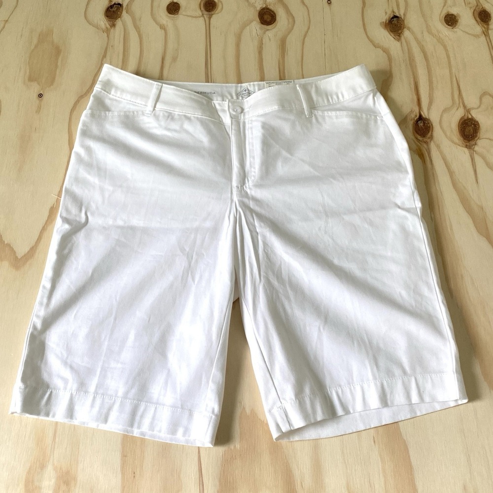 Womens St Jones Bay Bermuda Shorts Size 16W White Slender Classic NWT